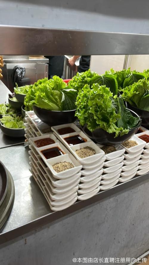 上海山茶花餐饮管理 如何在竞争激烈的上海餐饮市场中脱颖而出